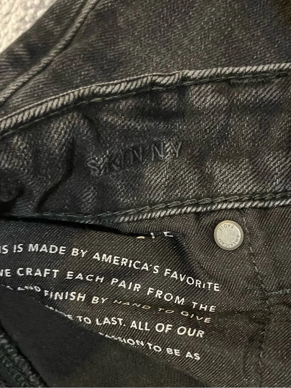 AMERICAN EAGLE Flex Men’s Distressed Skinny Fit Black Denim Jeans 29
